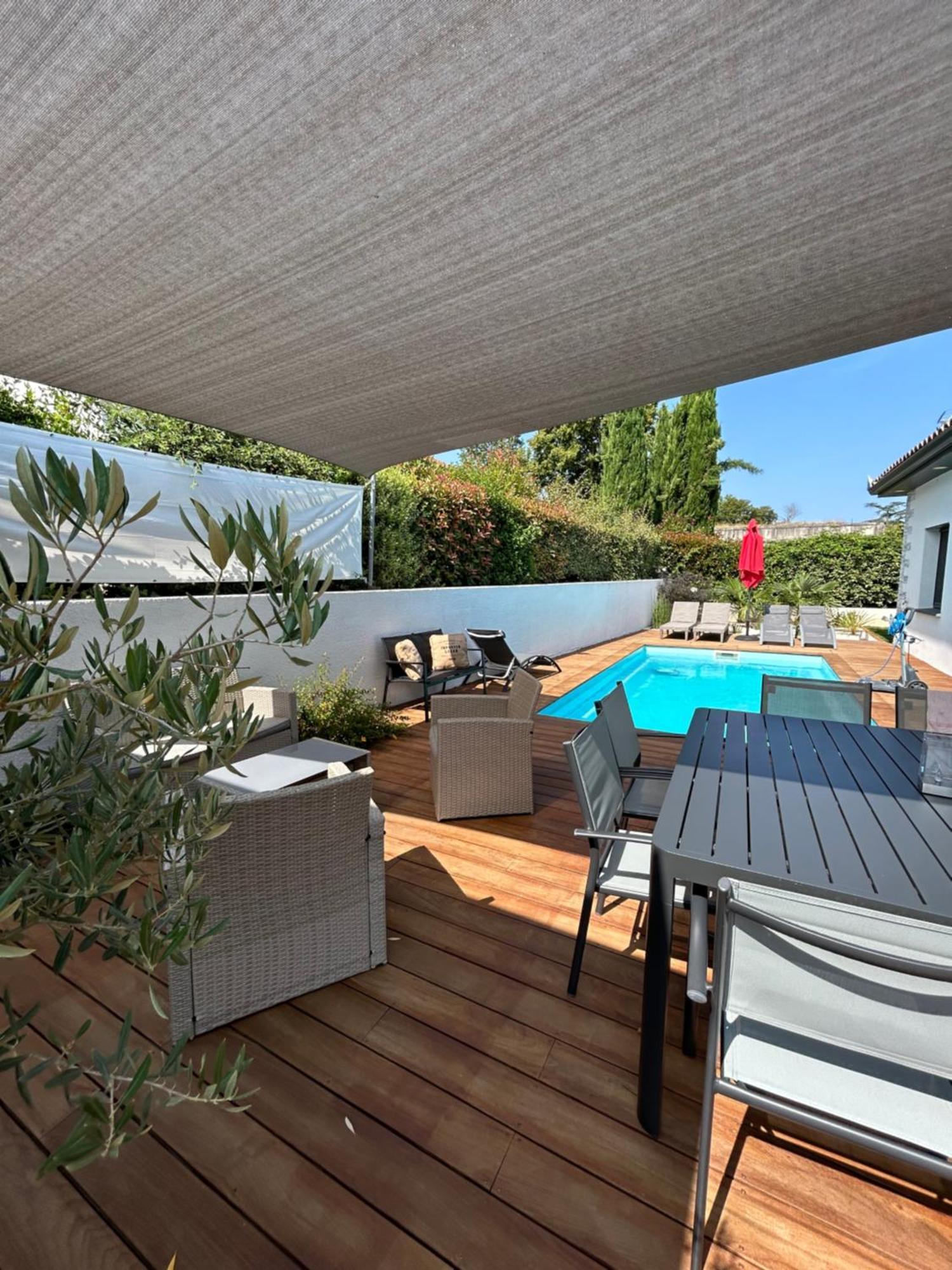 Studio Avec Piscine Carmaux Exterior foto
